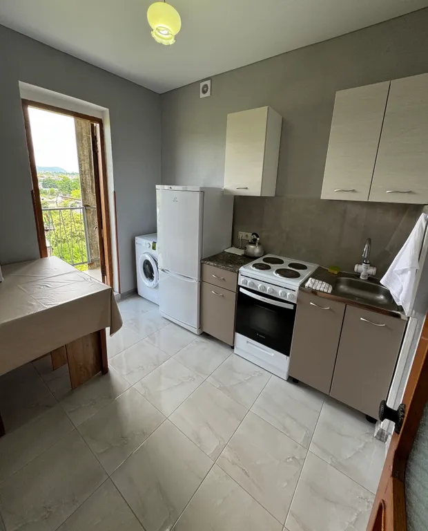 Просторная квартира с видом на горы