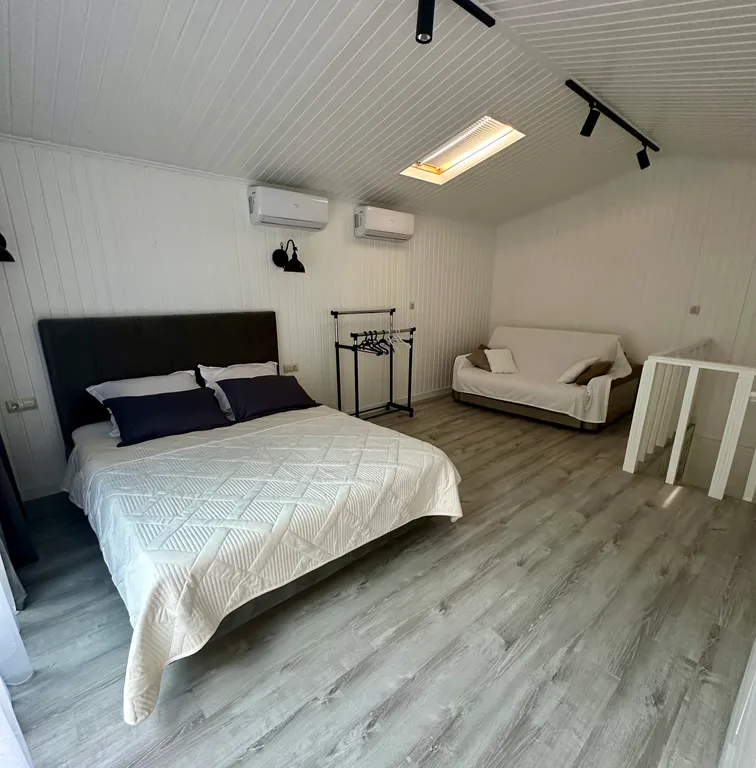 Коттедж Домик под черешней — Геленджик