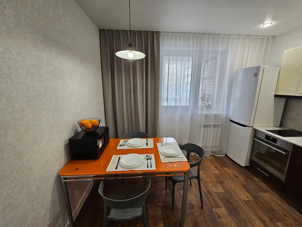 Уютная квартира с новым ремонтом на Университетском