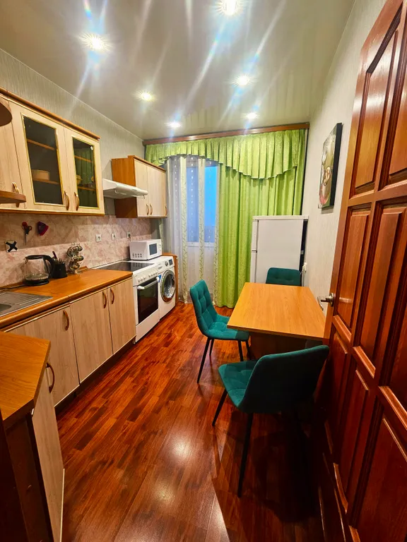 Уютная квартира рядом с ж/д и автовокзалами — аренда посуточно в Киров