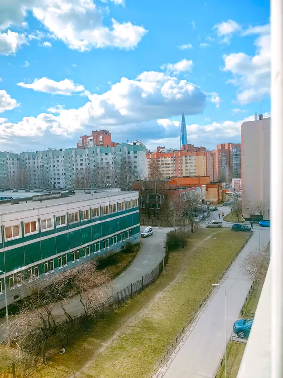 Яркая квартира рядом с Лахта-центром и метро Беговая