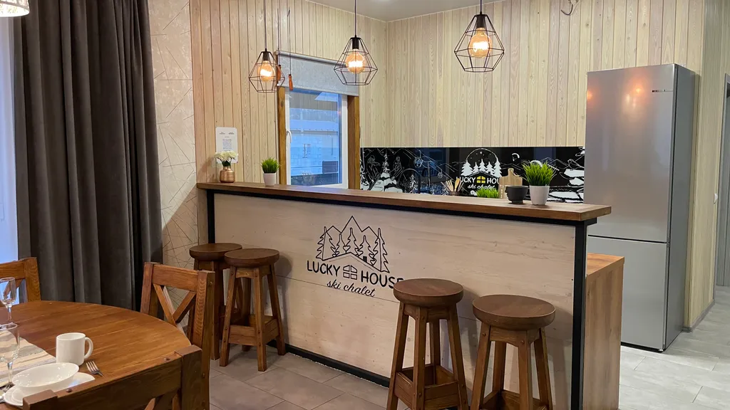 Yousinn, шале lucky house рядом с горнолыжкой манжерок, сауна