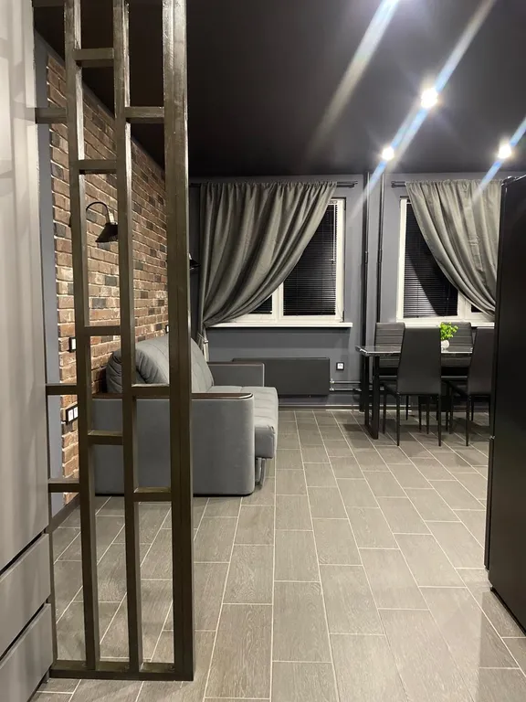 Однокомнатная квартира-студия с дизайнерским ремонтом