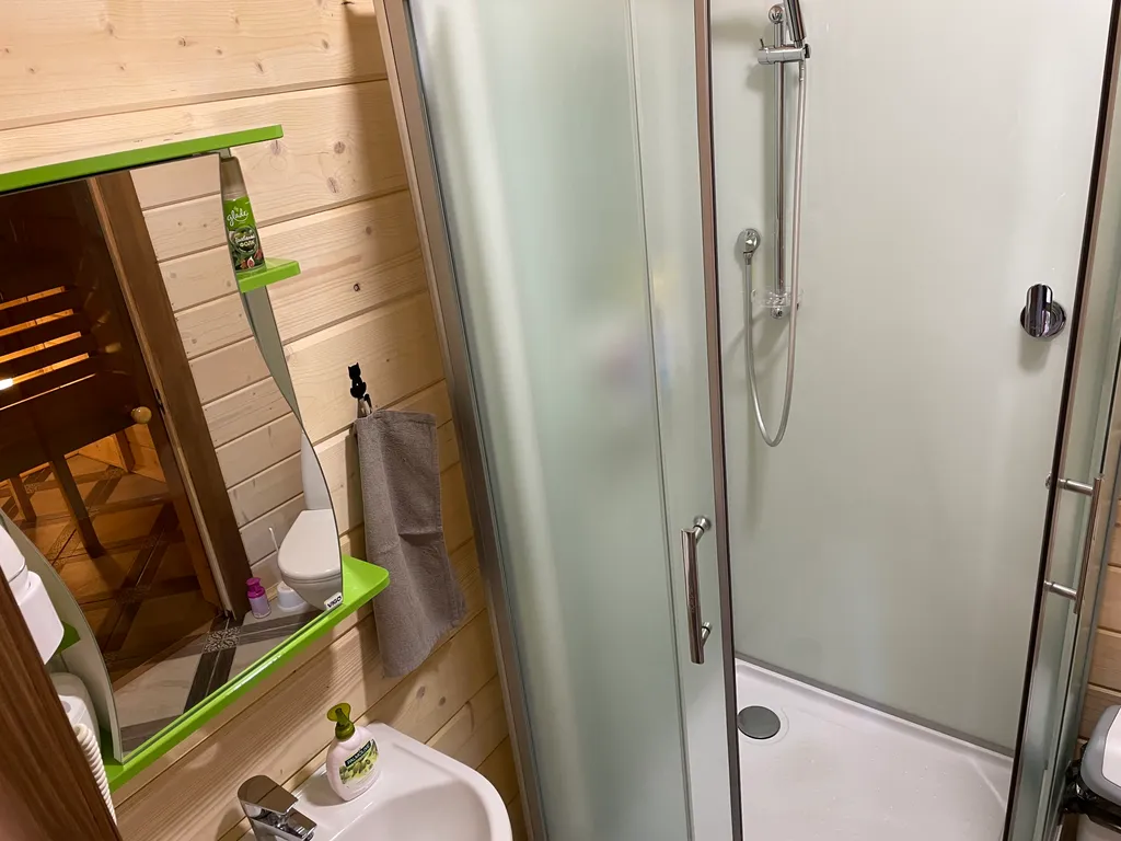 Одноэтажный дом с 2 спальнями, сауной и видом за Выборгский залив