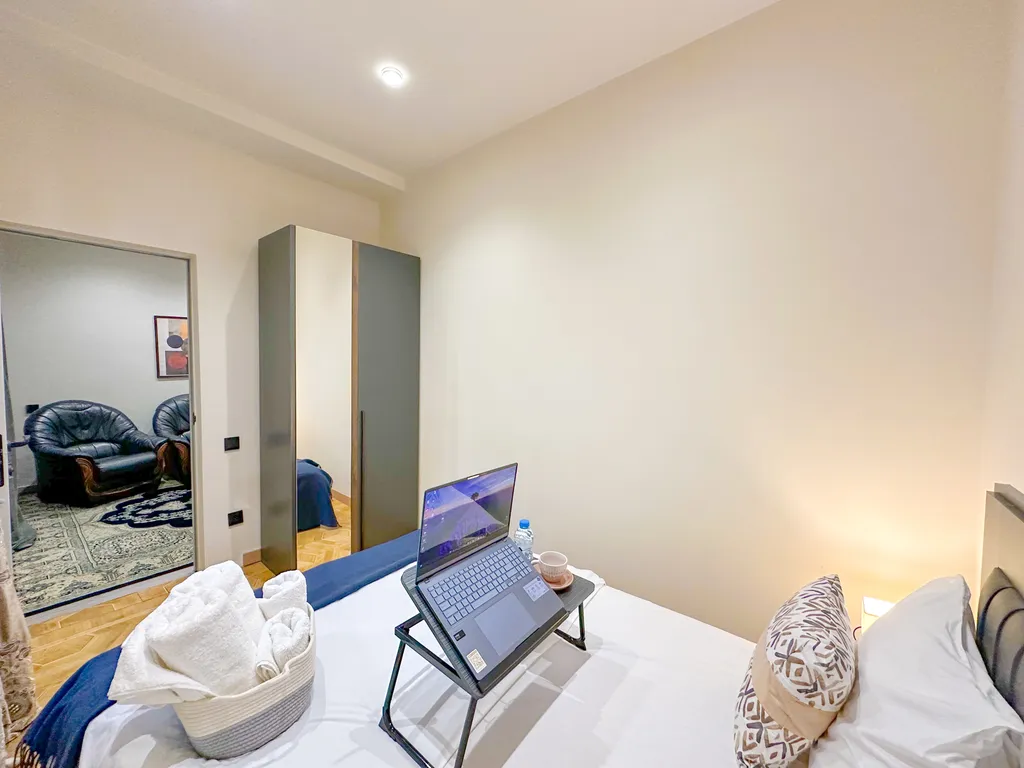 Three-room quiet corner