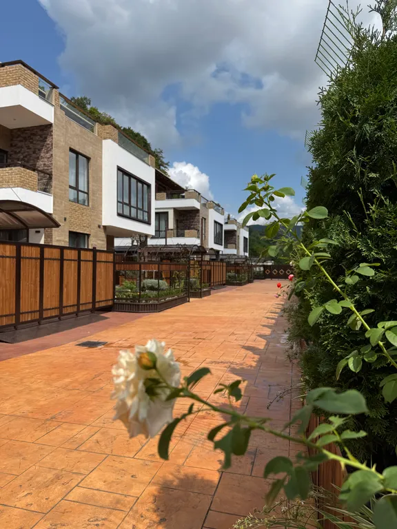 Коттедж 4-комнатный Дом — Казачий Брод