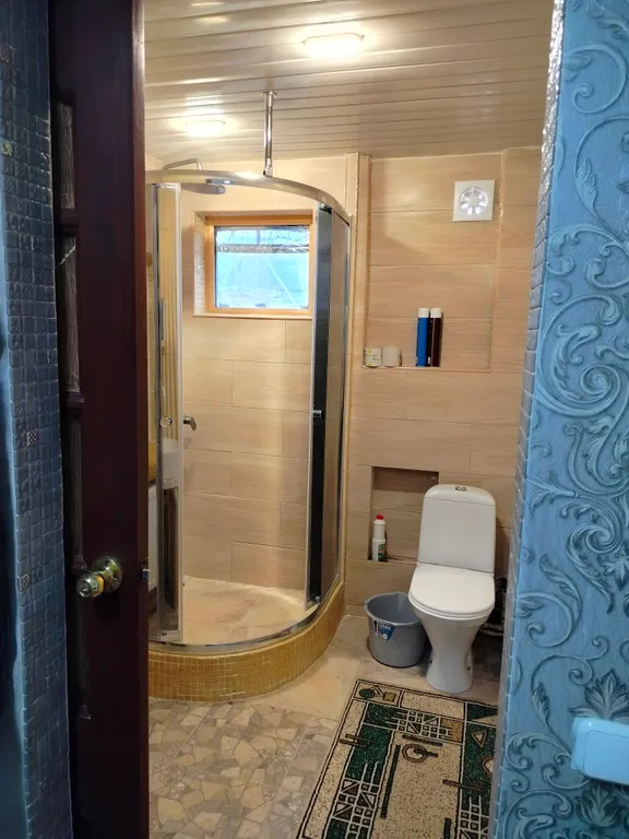 Коттедж Уютный  домик с двориком - центр, огромная парковка, рядом магазины — Динская