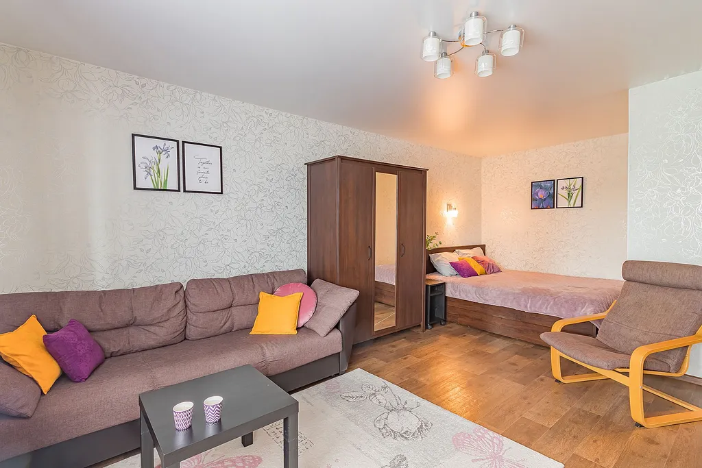 Уютная красивая квартира в тихом районе — аренда посуточно в Кстово