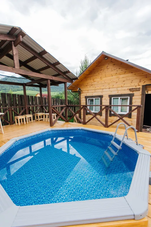 Уютный дом в горах