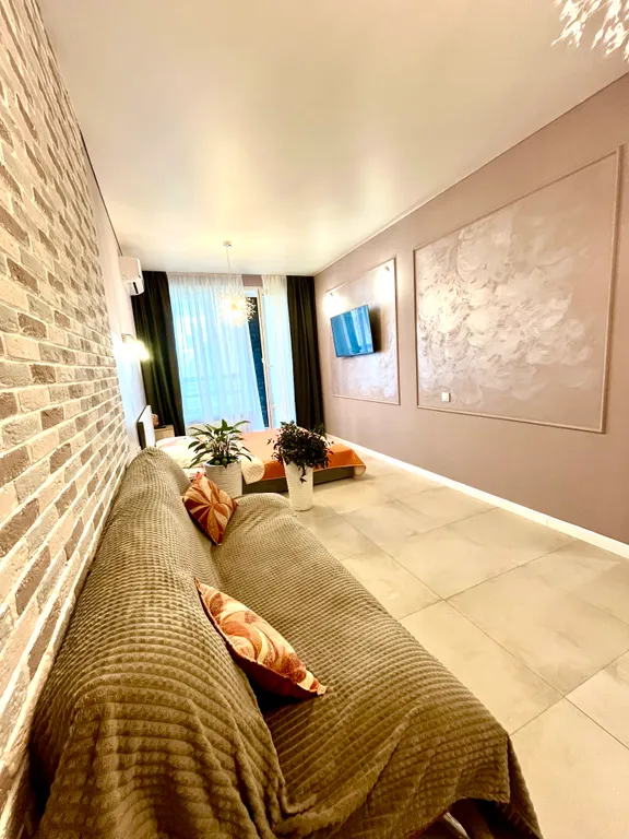 Новая студия у парка Дельфин