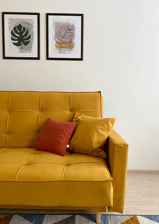 2-к. квартира с современным дизайном в центре от Kravc Group