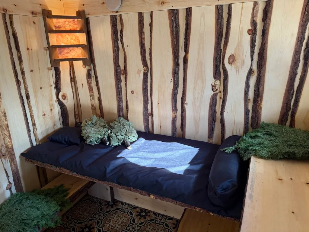 Дом с кедровой баней и термо-бассейном