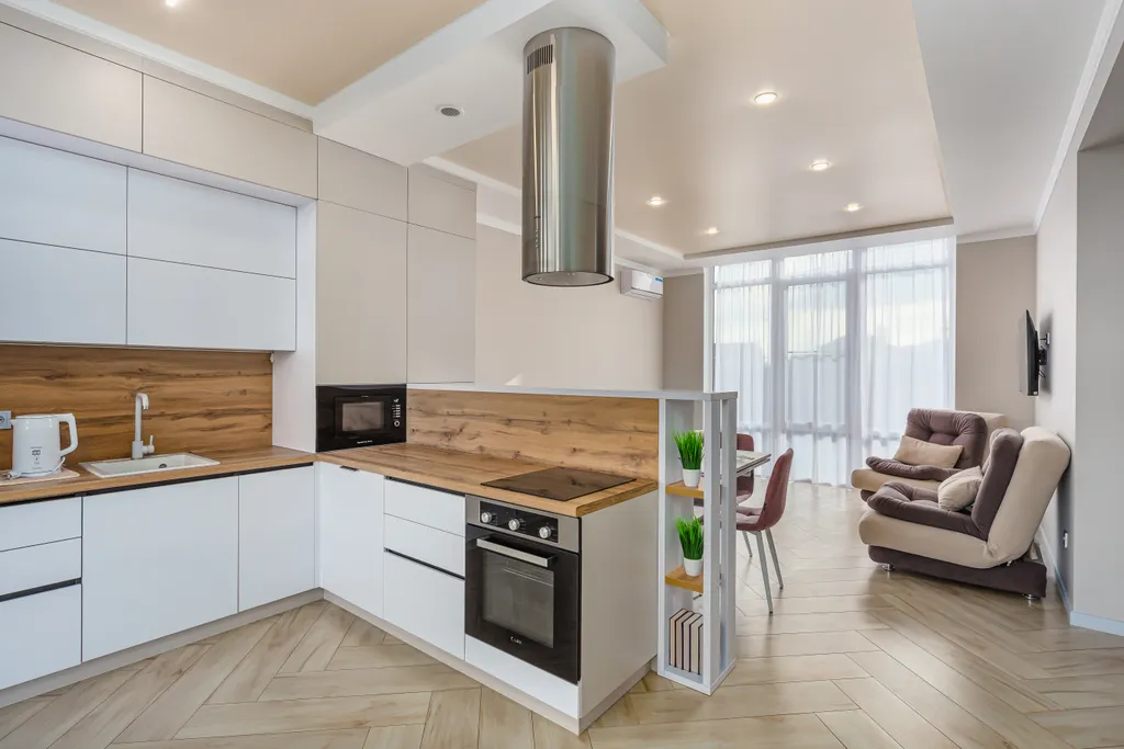 Загородный дом с русской баней и бассейном в 15 минутах от моря