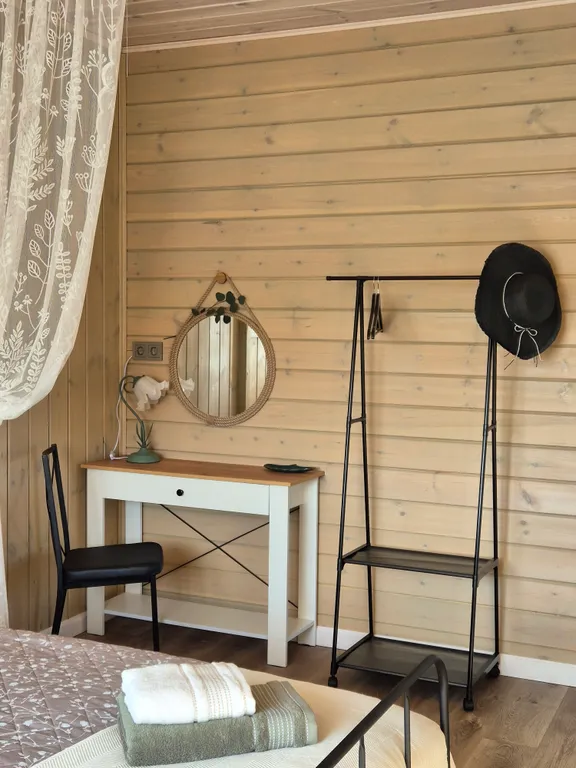 Коттедж Уютнейший дом с роскошным видом на озеро — Ларионово