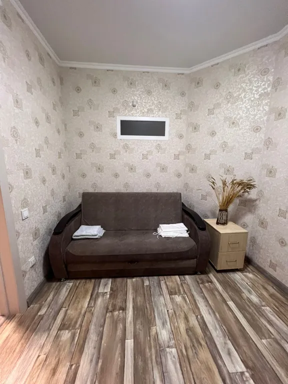 Большой двухэтажный дом