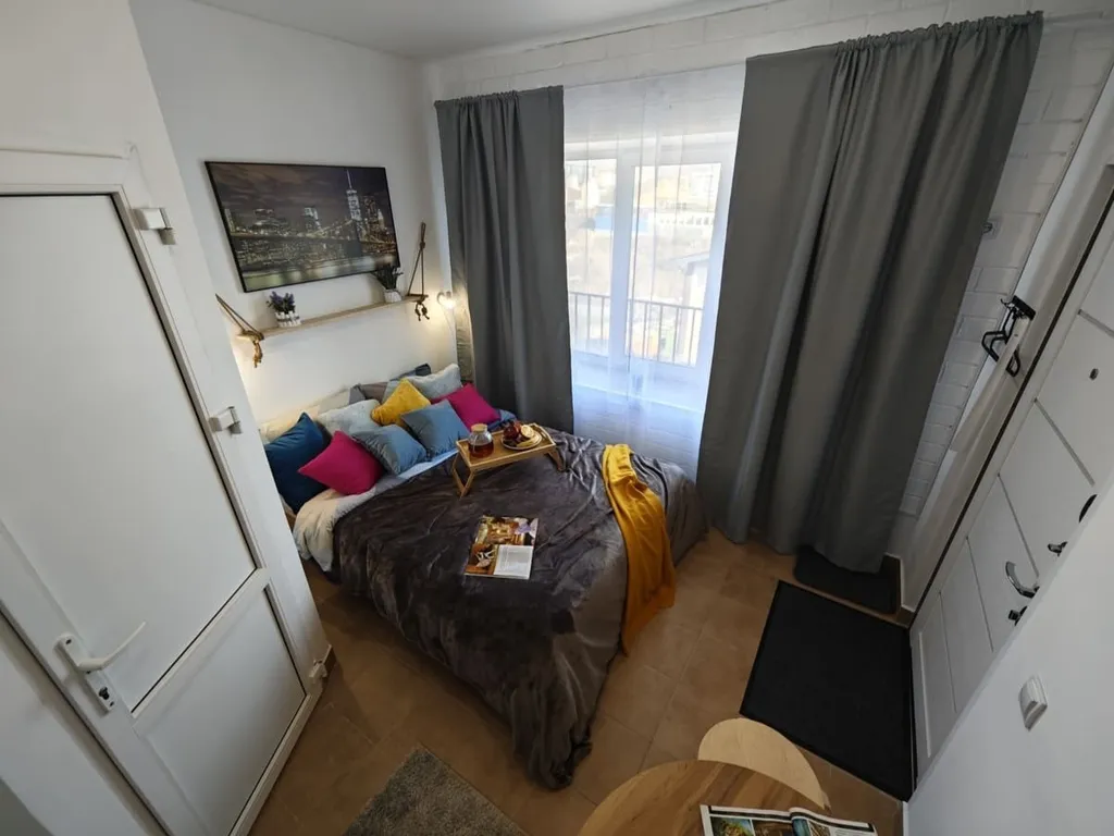 Прекрасная студия с новым ремонтом на двоих гостей