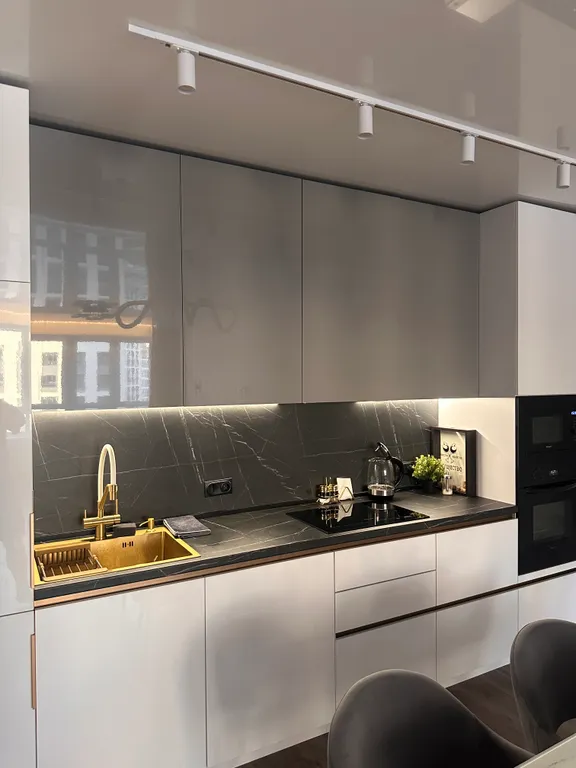 Квартира рядом с Аквапарком и Дворцом Борьбы