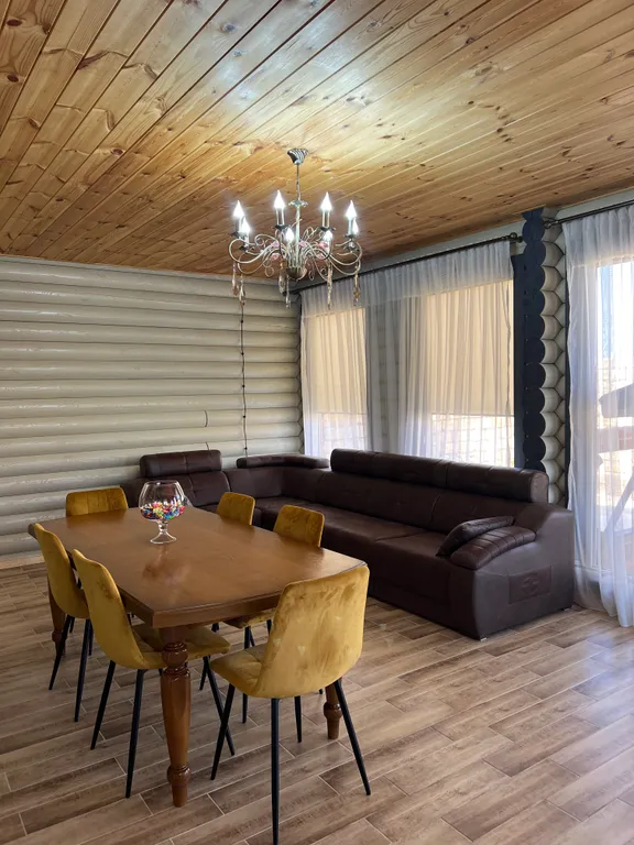 Домик на берегу моря