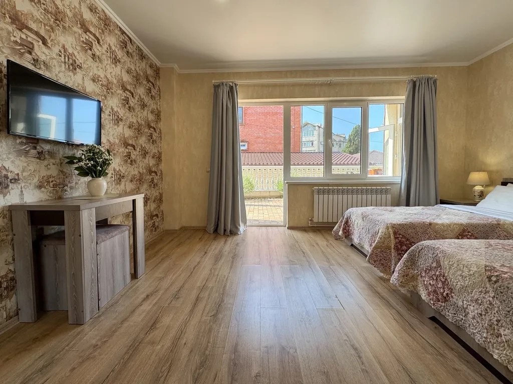 Номер комфорт с выходом на балкон 2 этажа