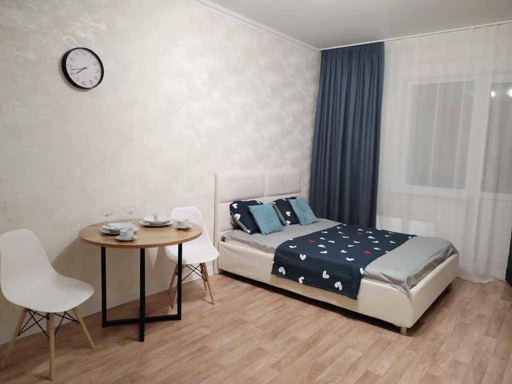 Уютная очень красивая студия, рядом Аура, жд, аэропорт, парк, кафе