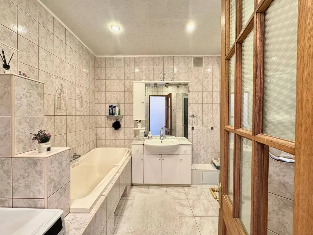 Полноценная 3-комнатная квартира в центре города