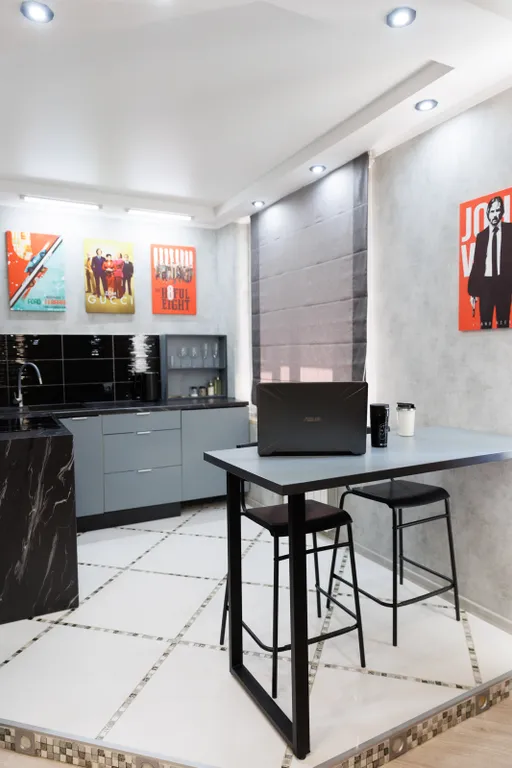 Киностудия - свежая студия с 65" Smart-TV