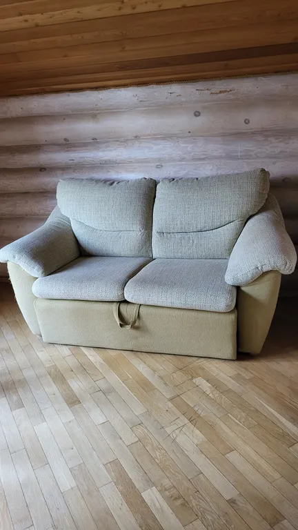 Уютный дом на побережье, на опушке соснового бора