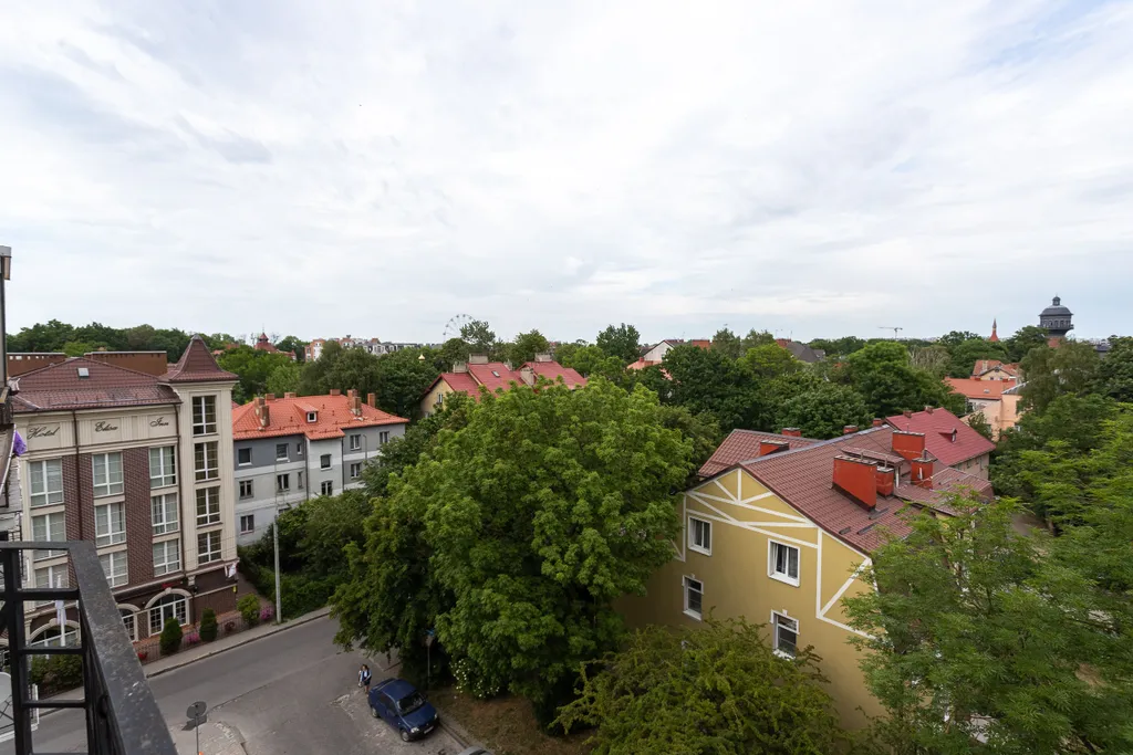 Квартира 3-комнатные апартаменты в центре — Зеленоградск