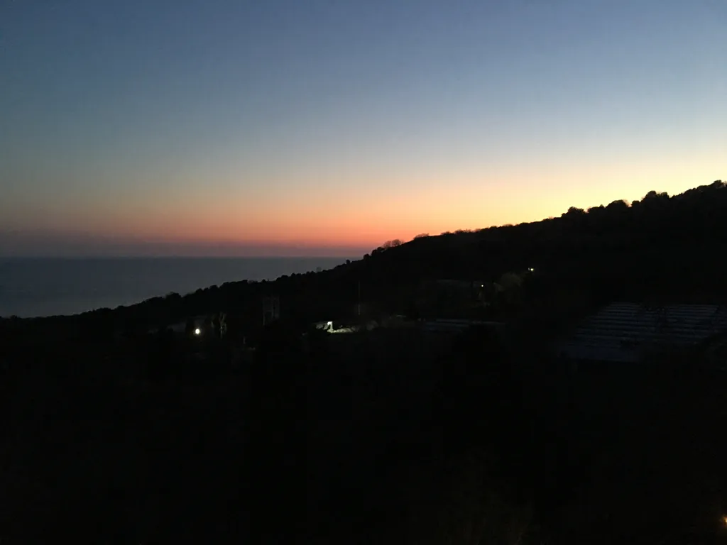 Апартаменты с видом на море, горы в новом доме над Форосским парком