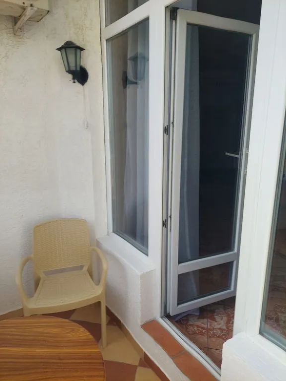 Студия с видом на море