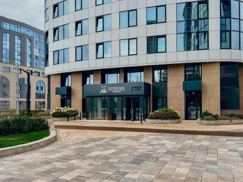 Студия-люкс с великолeпным видом нa гоpод и наберeжную