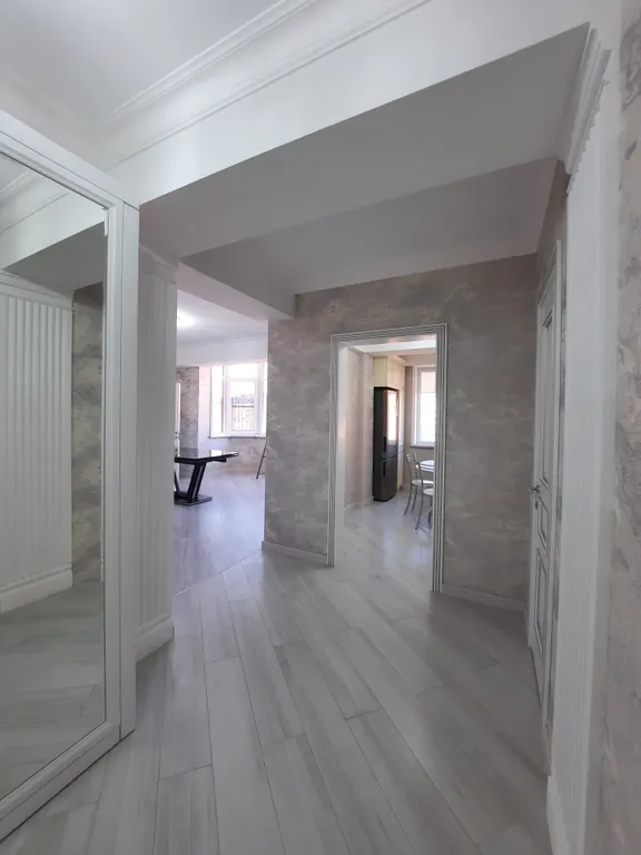 Светлая, чистая квартира в новом доме с евроремонтом