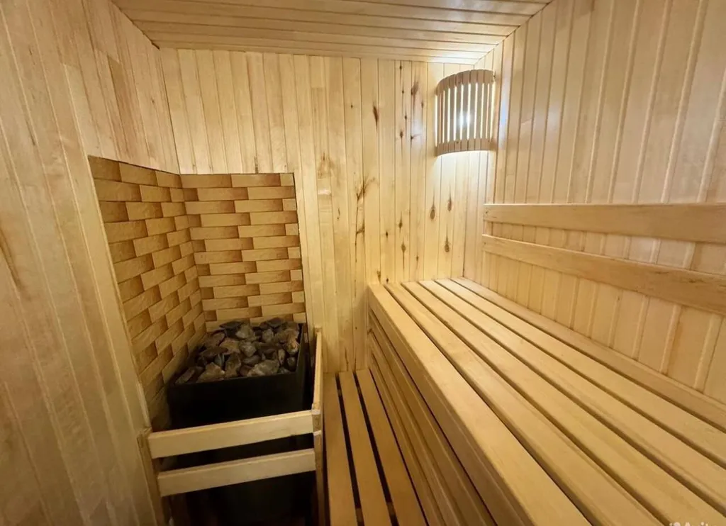 Коттедж с сауной и бассейном