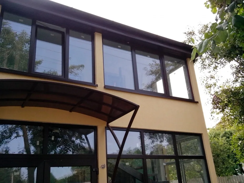 Квартира Квартира 2-х кв. в коттедже, закрытая парковка, центральная часть города — Калининград