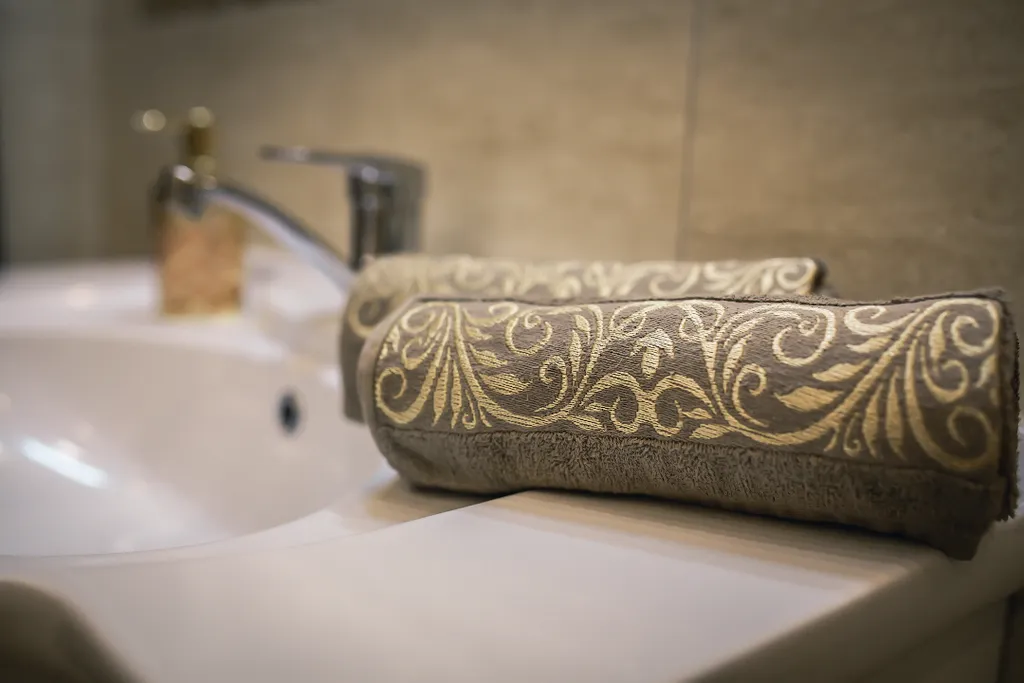 Стильная квартира - студия в стиле provence с джакузи