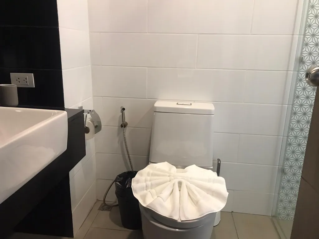 Апартамент для отдыха с детьми в тихом месте на берегу моря