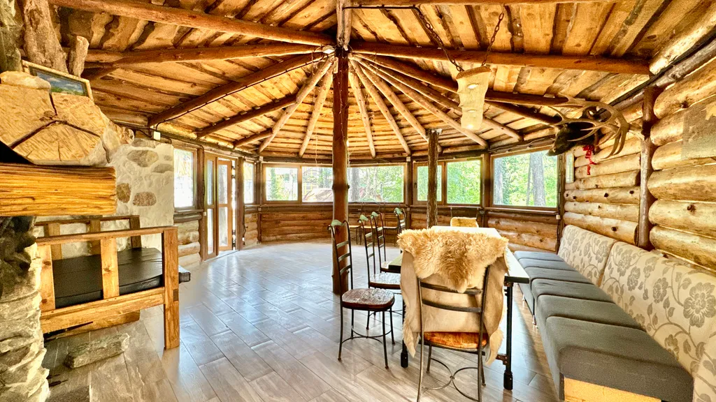 Дом в заповеднике с баней на дровах