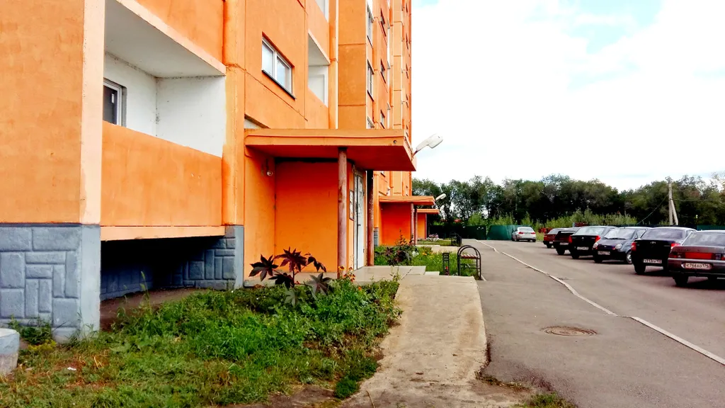 Просторная студия с видом на Урал в центре города