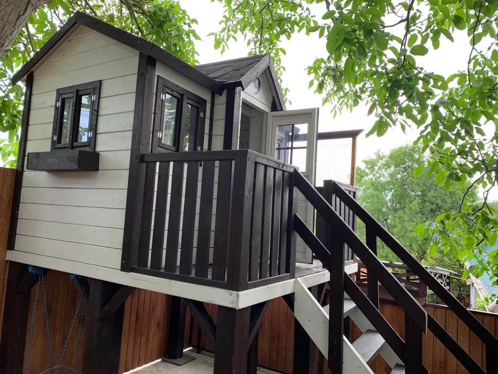 Коттедж Деревянный дом с личным бассейном в усадьбе Можжевеловый дворик — Айвовое