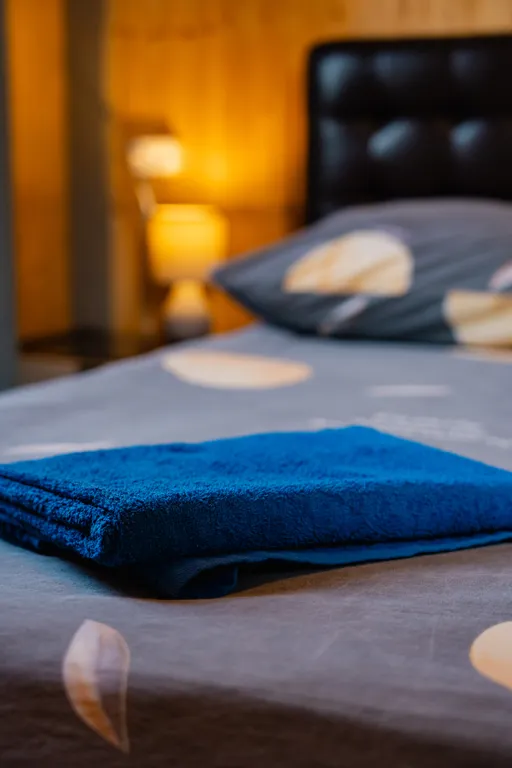 Коттедж у пруда