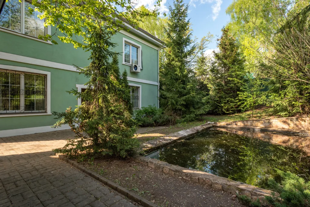 Дом на севере Москвы бассейн и сауна