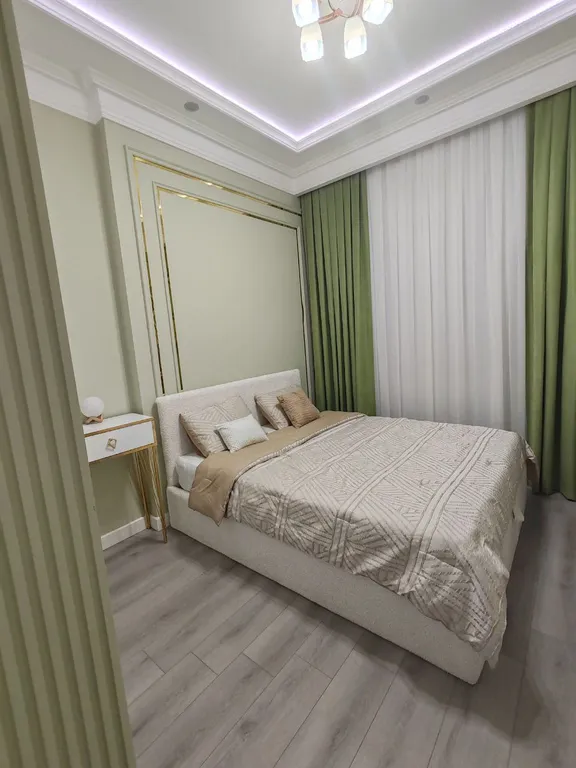 Tashkent city Boulevard A14-120