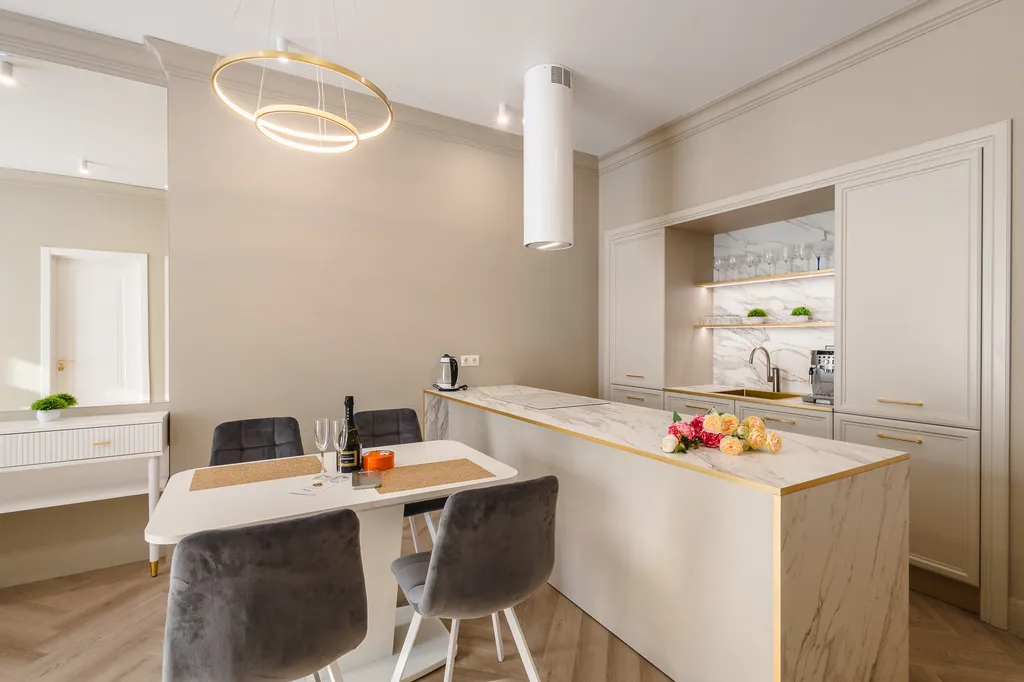 Стильная просторная квартира в историческом центре Ялты в 100м от моря