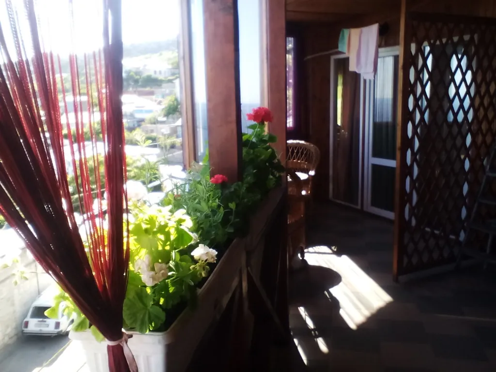 Видовая уютная студия с террасой