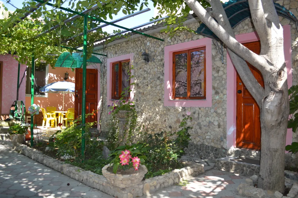 Квартира Уютное жилье рядом с морем — аренда посуточно в Евпатория