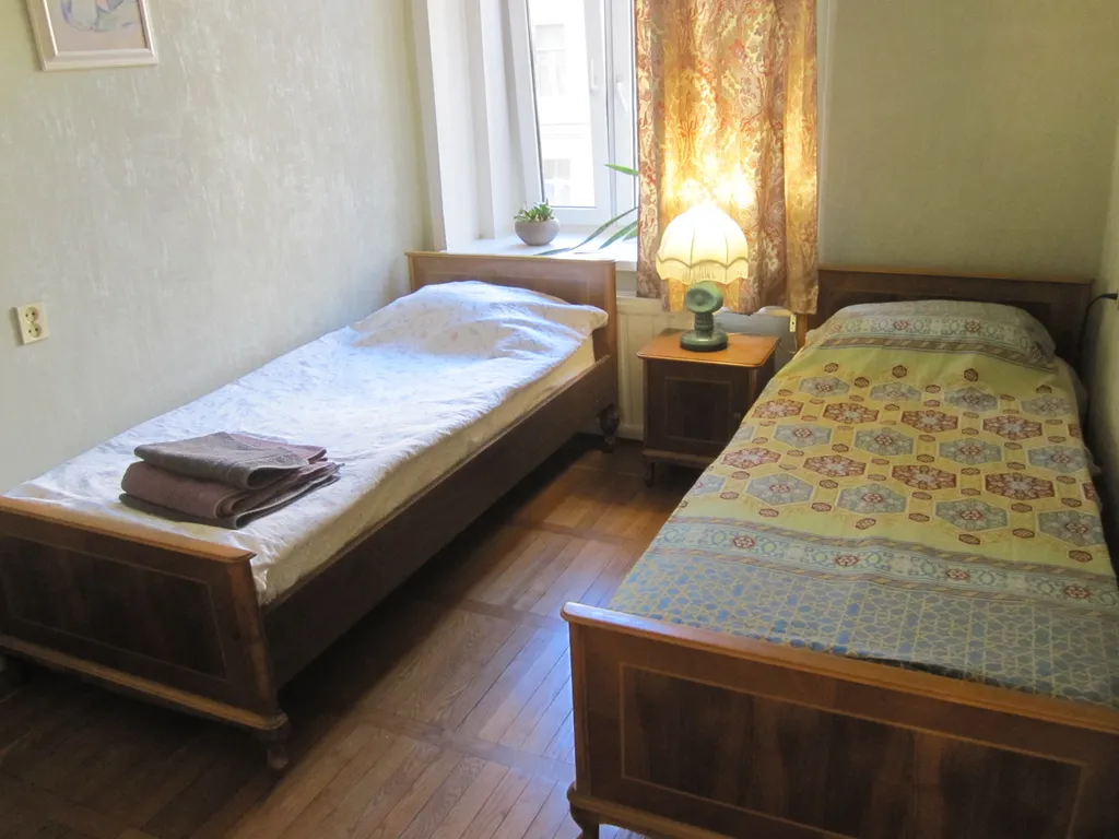 Уютная комната в тихой квартире, центр, Neat room in a quiet apartment — аренда посуточно в Санкт-Петербург