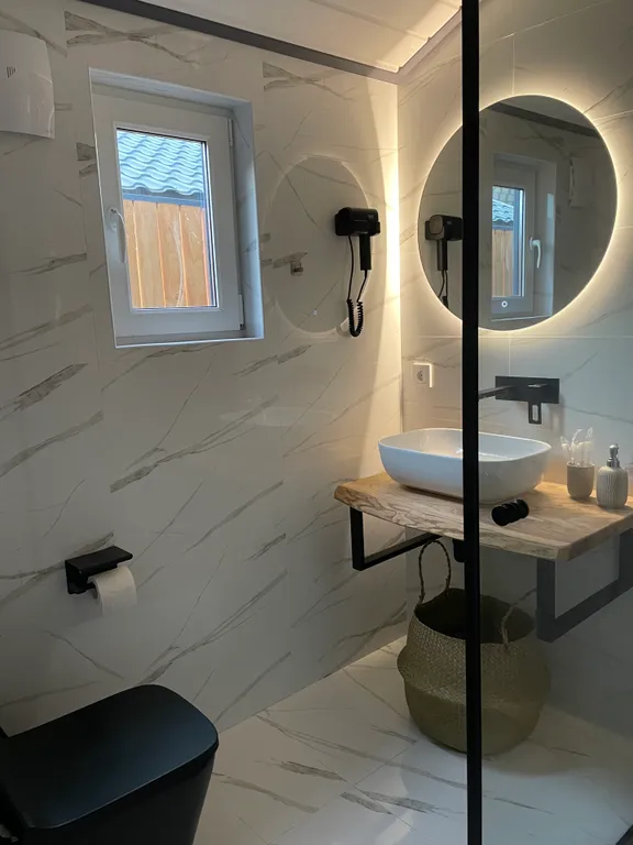 Дом на первой береговой линии