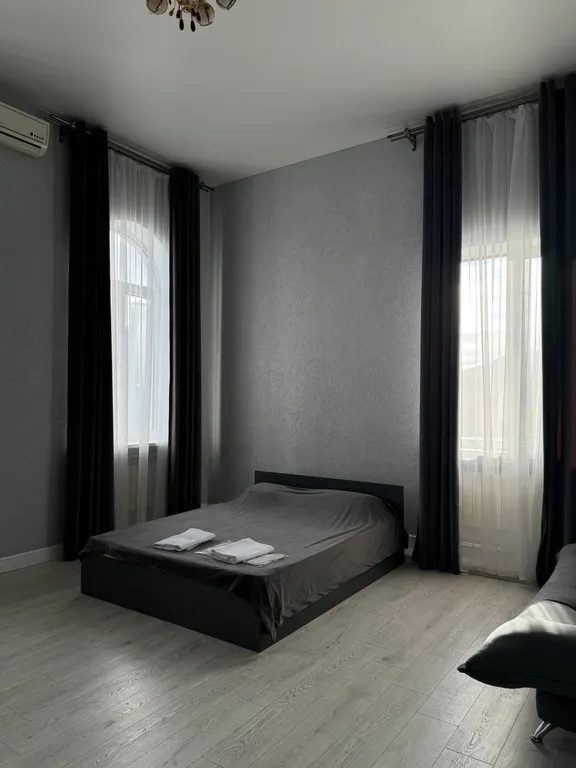 Квартира Уютная комната с большой двуспальной кроватью — аренда посуточно в Горячеводский