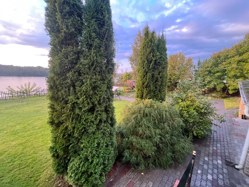 Коттедж на берегу Невы с lounge в гараже