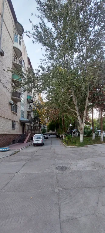 Большая и новая квартира в центре города